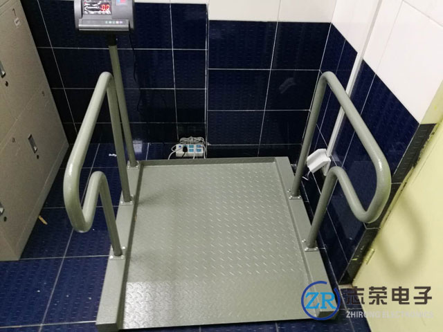 带打印轮椅秤